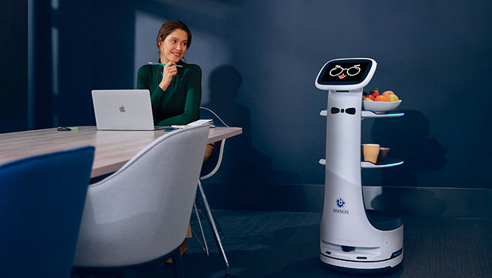 robot-dinerbot-keenon-t8(700x396)