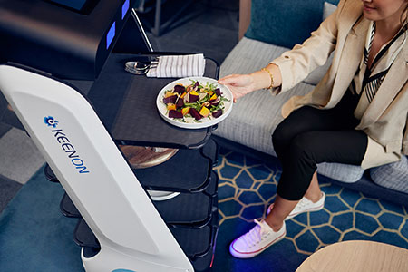 robot-cameriere-smart-hotel-ristorante(450x300)